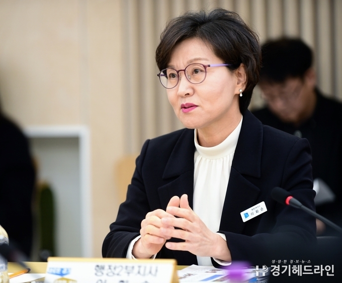 이화순 경기도 행정2부지사는 9일 열린 ‘2019 G-FAIR 도쿄’ 개막식 이후 도쿄 시내 한 음식점에서 일본 외투기업 관계자를 만나 만찬 간담회를 가졌다.
