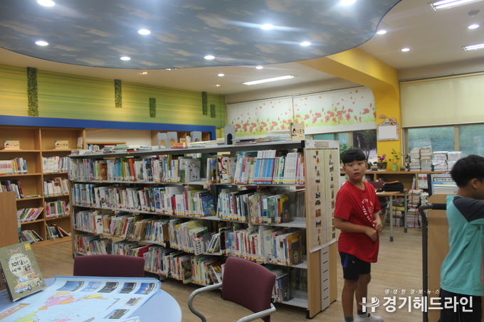 경기도 최초 사서분이 상주하고 있는 도서관(사진=문수철 기자)