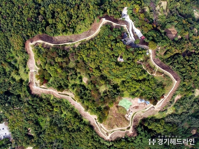 상공에서 바라본 독산성 전경