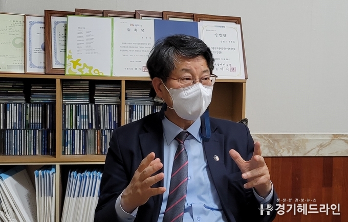 더불어민주당 정책위원회 부의장 유문종