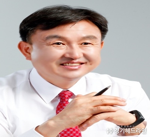 이천시의회 김하식 의장