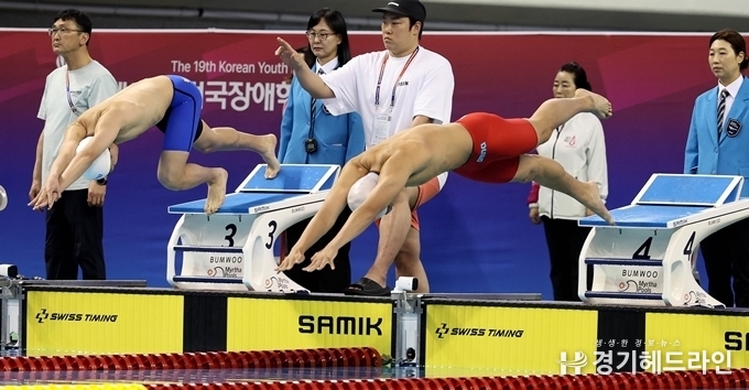 제19회전국장애학생체육대회 2일차 수영 경기 김재훈 자유50M 모습(사진=경기도장애인체육회)