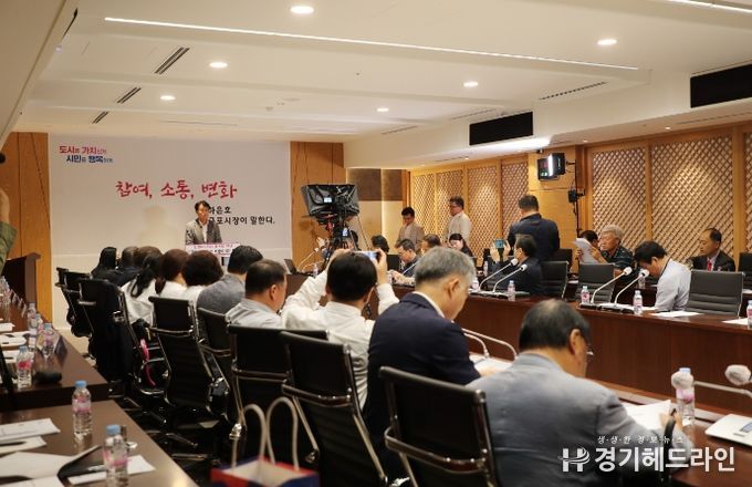 하은호 군포시장이 취임 1주년 기자회견을 갖고 있다.(사진=군포시청 제공)