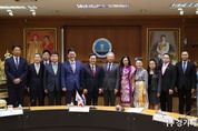 태국 관광체육부장관과 현지 관광업계 만난 김동연지사, “대한민국을 경험·체험하고 싶다면 ‘작은 대한민국’ 경기도를 방문해달라”