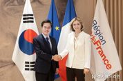 경기도 김동연지사, 발레리 페크레스 일드프랑스 주지사 만나 양 지역 협력방안 등 협의
