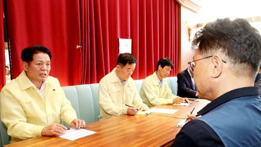 최대호 안양시장, 신안산선 붕괴사고 수습본부 방문…적극 대응 촉구