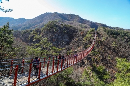 감악산 출렁다리