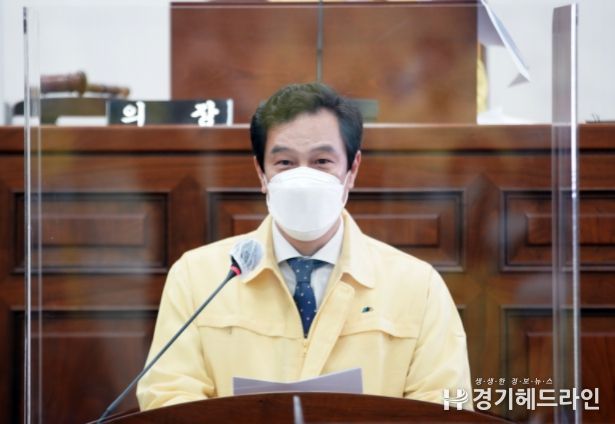 하남시의회 강성삼 부의장이 3월 23일 제309회 임시회에서 5분 자유발언을 통해 ‘위례신도시 학암천 정비사업’주체를 LH로 변경할 것을 강조하고 있다. (사진_강성삼 부의장실)