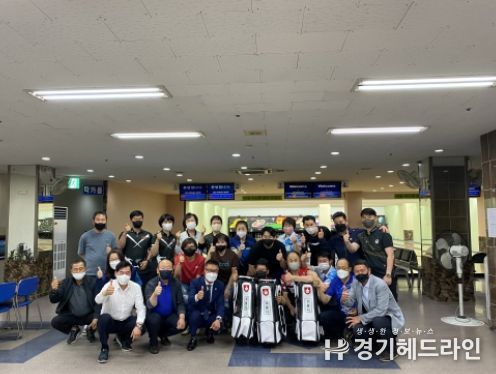 의왕시체육회 '의왕시볼링협회 시 대표선수 용품지원 전달식' 개최