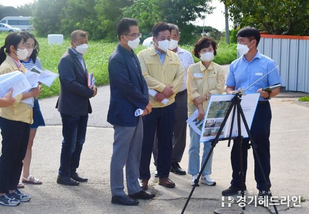 평택시의회 복지환경위원회, 팽성읍 축산농가 악취 개선 관련 간담회 개최