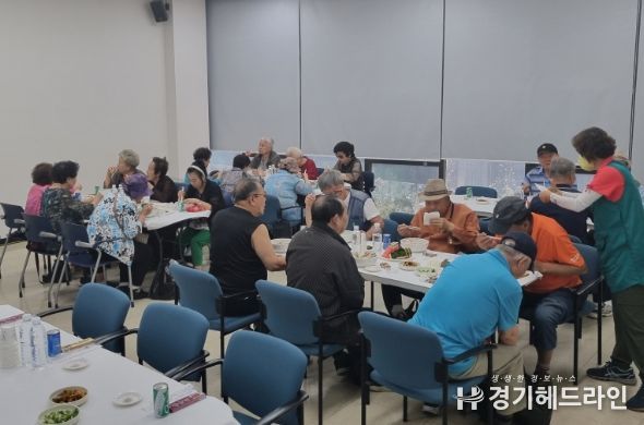 의왕시 청계동 새마을부녀회, 독거어르신 삼계탕 나눔행사 가져