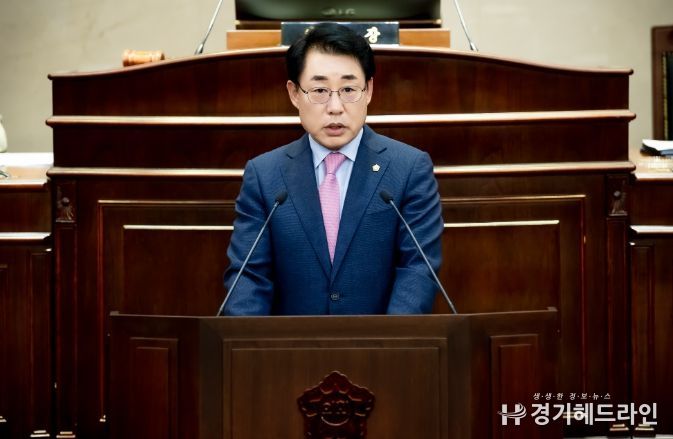 제304회 임시회에서 조성대 의장당선인이 소감을 발표하고 있다.