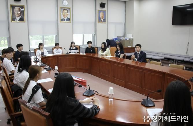 가평군‧포천시 청소년참여위원회, 국회 방문