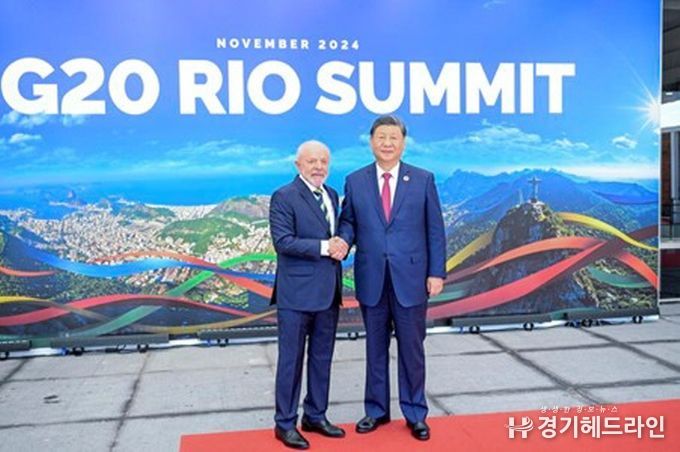 시 주석이 18일 오전 브라질 리우데자네이루에서 제19차 G20 정상회의에 참석했다. 정상회의에 앞서 시 주석은 루이스 이나시우 룰라 다시우바 브라질 대통령의 영접을 받았다. (사진/신화통신)
