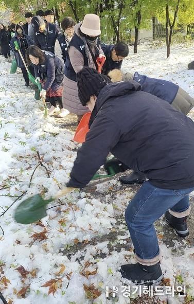 수원특례시 영통구 영통2동, 통장협의회와 합동 제설작업 실시