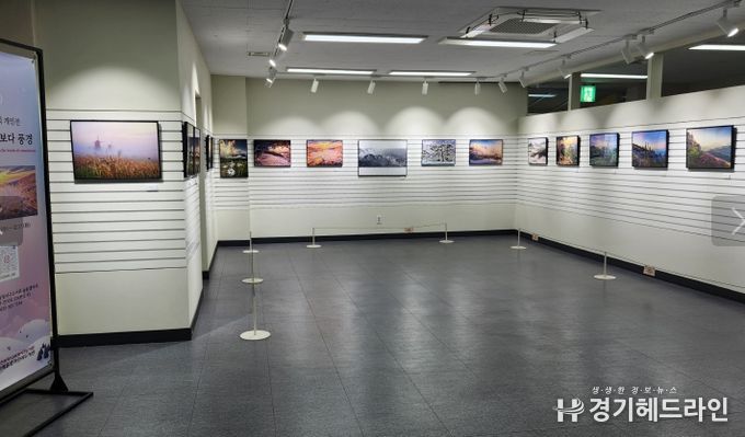 김대영 작가 사진전 ‘위로의 말보다 풍경’
