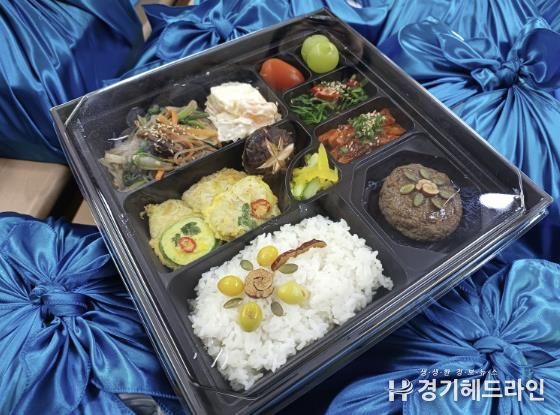 수원특례시 팔달구 행궁동 지역사회보장협의체, 저소득 홀몸어르신 생일 도시락 전달