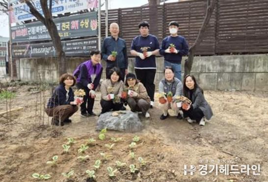 수원특례시 팔달구 인계동, 수원공업고등학교에 손바닥정원 조성