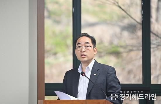 파주시의회 최유각 의원, '파주시 장애인 등 보행약자를 위한 경사로 설치 지원 조례안' 발의