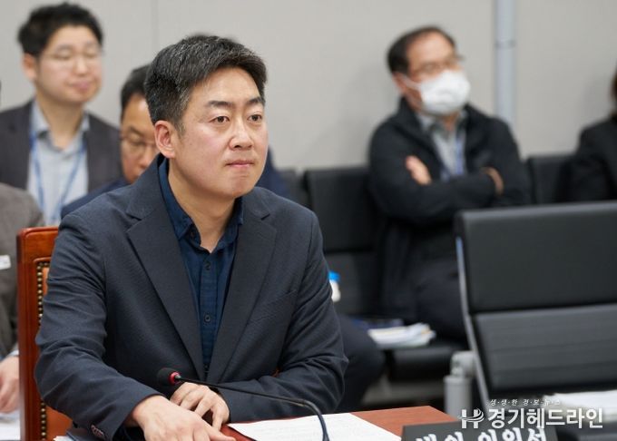 경기도의회 기획재정위원회 소속 박진영 의원(더불어민주당, 화성8)