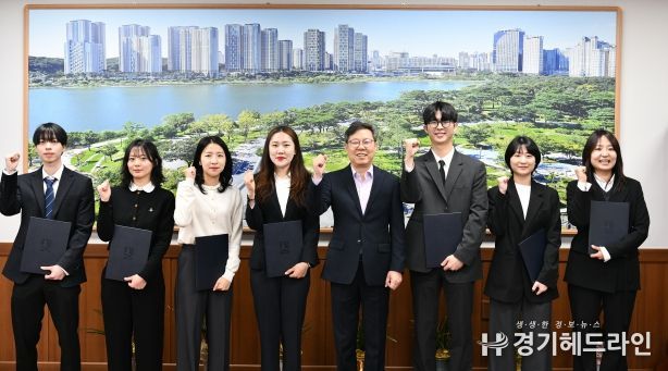 박사승 영통구청장, 신규 공직자에게 임용장 수여