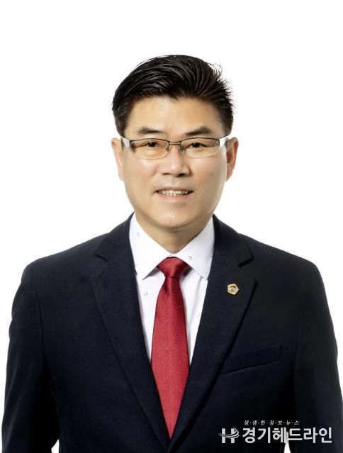 경기도의회 윤태길 의원, "이제는 책임과 대안을 말할 리더가 필요하다"
