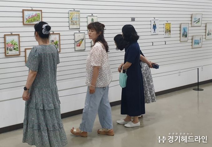수원특례시 장안구 정자3동 주민자치센터, 어반스케치 전시회 개최