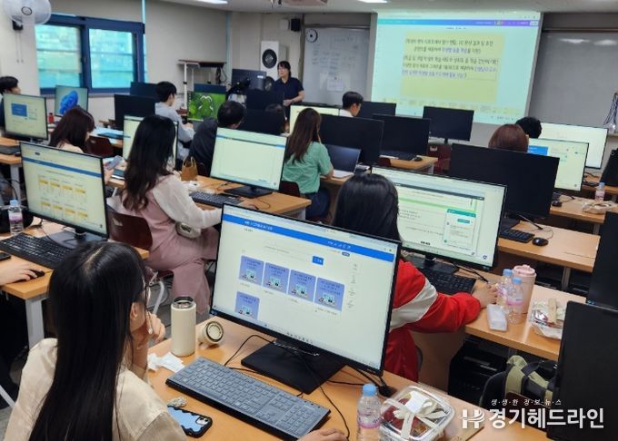 안산교육지원청,'2025 중등 AI 디지털 교과서 활용 길잡이 직무연수'운영