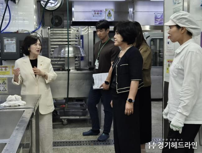 경기도의회 김영희 의원, 오산 가수초 ‘급식실 환경개선 방안’ 논의