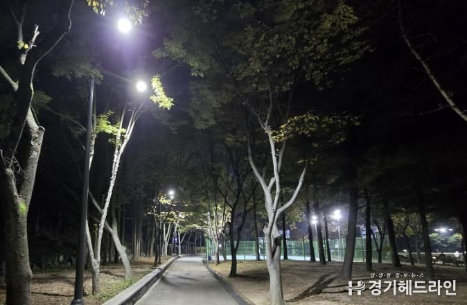 조명등을 교체한 광명시민체육관 일대 전경