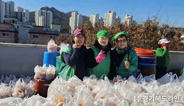 의정부시 자금동 새마을부녀회, 어려운 이웃 위해 정성담은 석박지 기탁