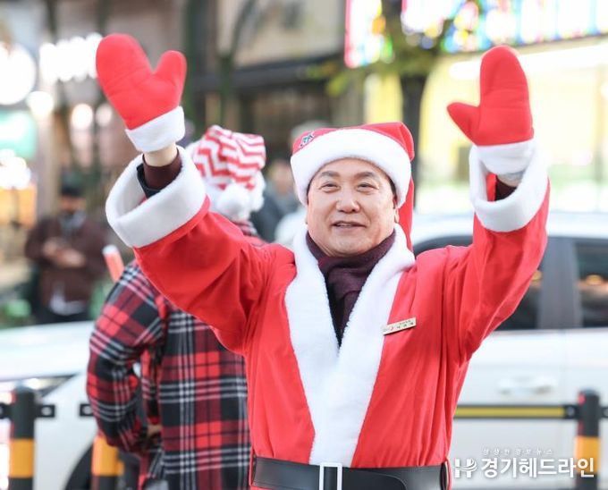오산시, ‘오(Oh)! 해피 산타마켓’화려한 막 올라