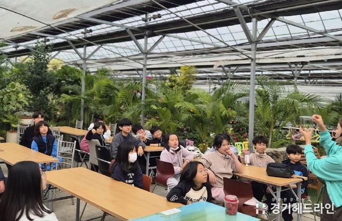 (재)연천군청소년육성재단·연천군드림스타드와 청소년문화의집, 멘토링 학교 가을 문화체험으로 정서적 유대와 자기 성장 도모