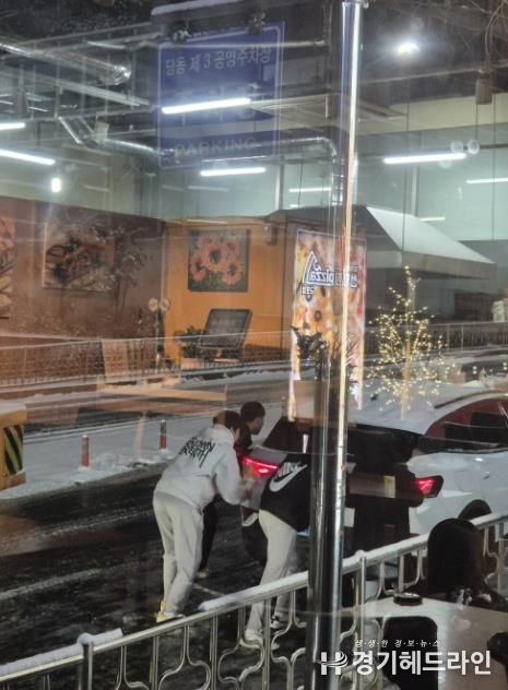 제보자가촬영해국민신문고에올린선행학생들