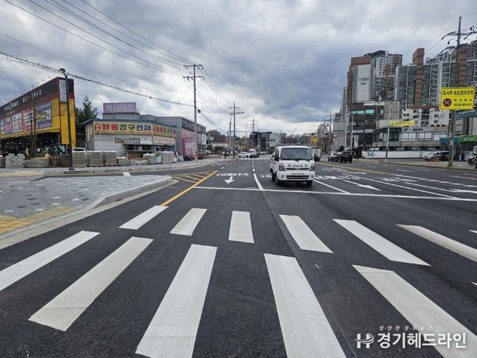 의정부시, 만가대 교차로 개선 완료…차로 확대‧불법 현수막 차단